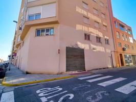 Local comercial y entresuelo en venta en Oliva 300 M2 photo 0