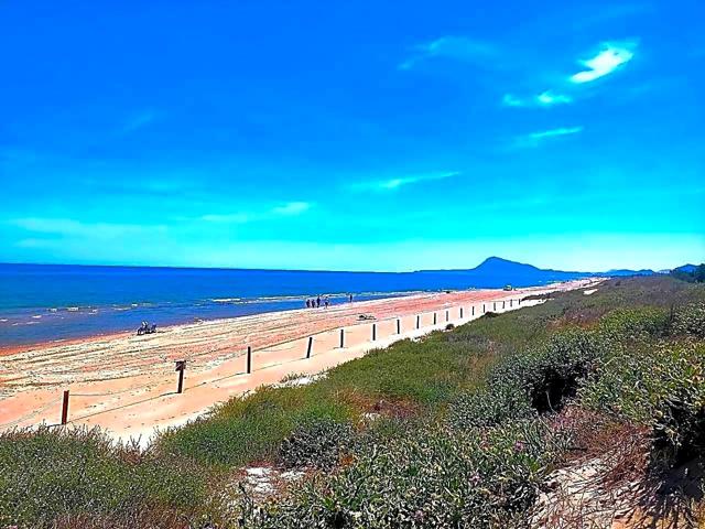 Chalet pareado en la playa de oliva photo 0