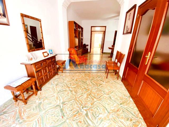 GRAN CASA EN OLIVA CON VISTAS PANORÁMICAS photo 0