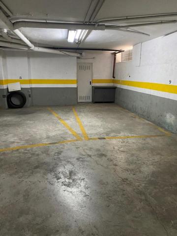 Plaza de parking en C- Eduardo Escalante, Oliva photo 0