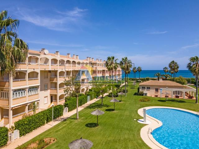 Apartamento en primerísima linea playa con parking , Denia photo 0