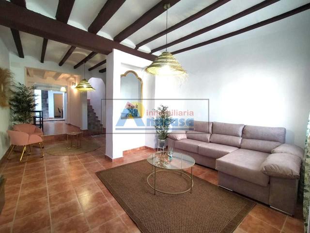 CASA CON ENCANTO EN OLIVA photo 0