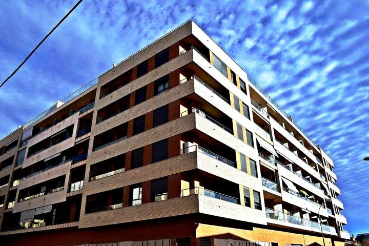 Piso tipo apartamento con terraza en el centro del pueblo photo 0