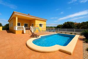 FANTÁSTICO CHALET CON PISCINA EN PLAYA DE OLIVA photo 0