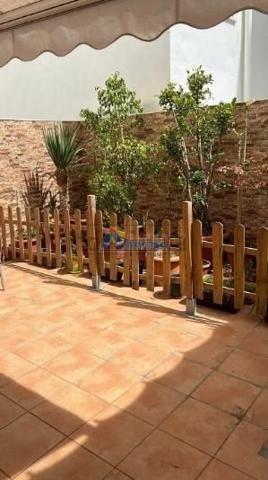 PISO CON PARKING Y PATIO JUNTO AL PASEO photo 0