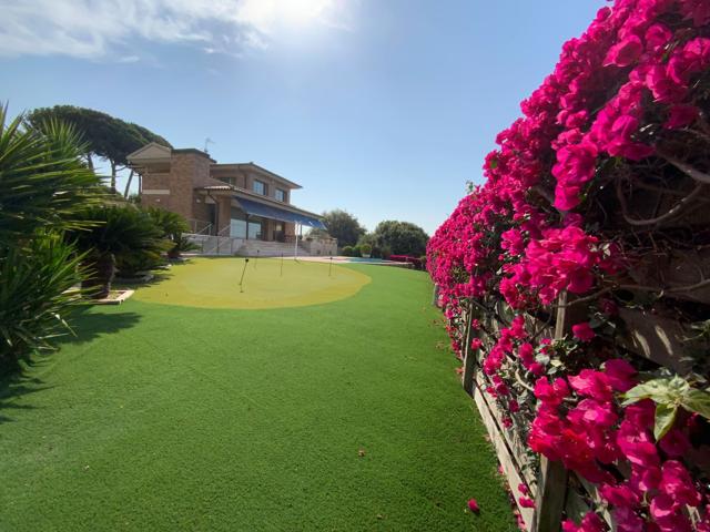 Villa En venta en Sant Vicenç de Montalt photo 0
