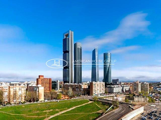 Edificio de Apartamentos en Venta cerca de Chamartín, Madrid. photo 0