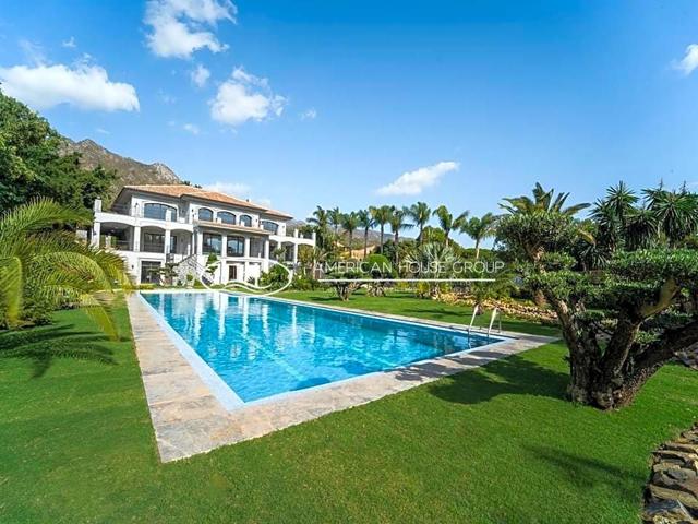 Exuberante Mansión en Venta en la Exclusiva Milla de Oro de Marbella. Málaga. photo 0