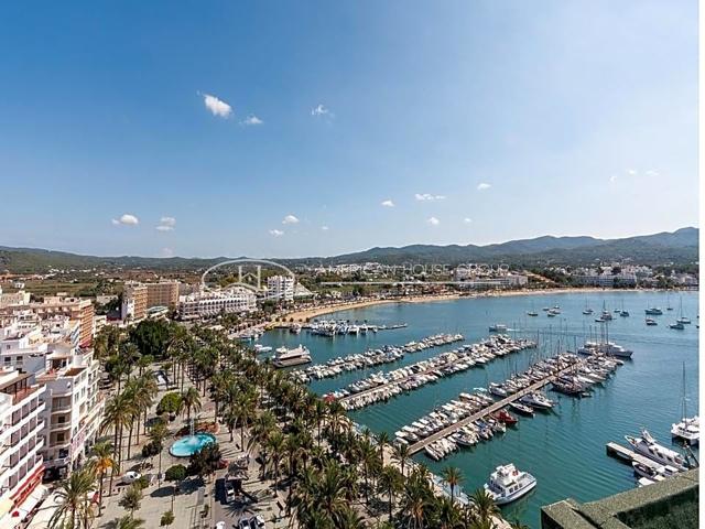 Extraordinario Hotel de 3* en Venta en San Antonio De Portmany -Ibiza photo 0