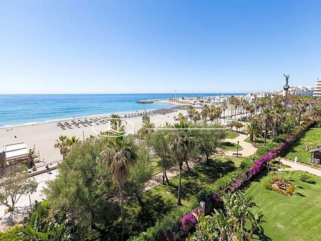 Magnifico Piso en Venta en Primera línea de Playa en  Puerto Banús. Marbella photo 0