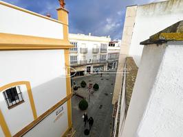Oportunidad de Inversión en Pleno Centro de Chiclana, Cádiz photo 0