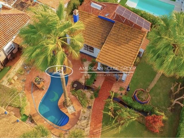 Estupendo Chalet con Piscina en Venta en la Zona de Los Gallos, Chiclana de la Fra., Cádiz photo 0