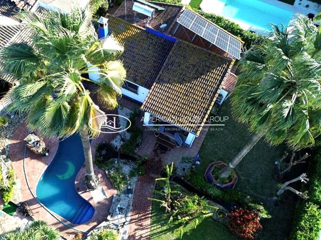 Estupendo Chalet con Piscina en Venta en la Zona de Los Gallos, Chiclana de la Fra., Cádiz photo 0