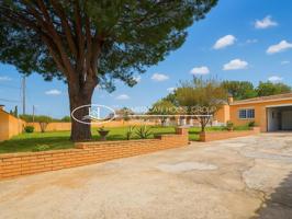 Estupendo Chalet con Piscina en Venta en Pinar de los Franceses, Chiclana de la Fra., Cádiz photo 0