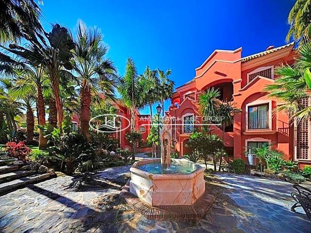 Espléndido apartamento en Puerto Banús photo 0