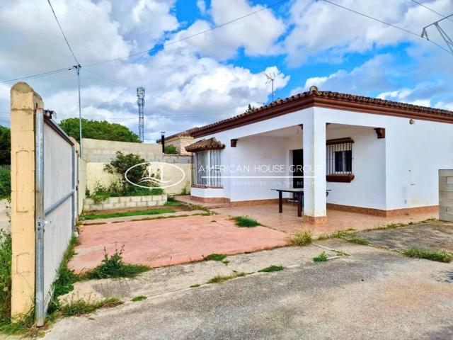 Magnífico Chalet en Venta en la Zona del Marquesado, Chiclana de la Fra., Cádiz photo 0
