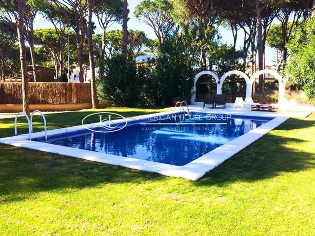 Fantástico Chalet Urbano en Venta en la Zona de las Mogarizas, Chiclana de las Fra., Cádiz photo 0