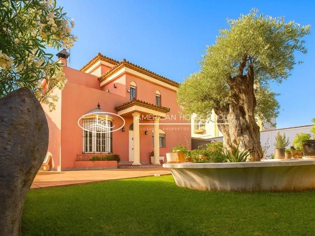 Exclusivo Chalet Urbano de Dos Plantas en Venta en La Zona de Los Gallos, Chiclana de la Fra., Cádiz. photo 0