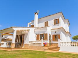Espectacular y Gran Chalet Urbano en Venta en la Zona de Cerromolino, Chiclana de la Fra., Cádiz photo 0
