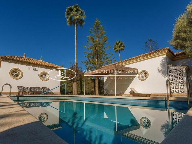 Magnífico Chalet Urbano con Pisicina en Venta en la Zona de Los Gallos, Chiclana de la Fra., Cádiz photo 0