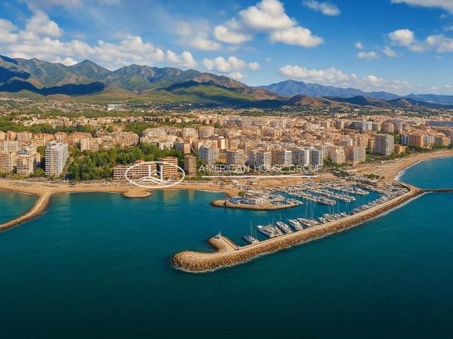 Exclusiva Parcela Hotelera con Licencia de Obra en Venta en la Costa de Málaga photo 0