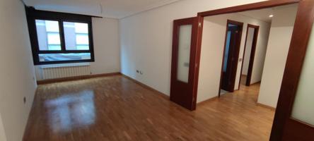 Piso en alquiler en Langreo de 84 m2 photo 0
