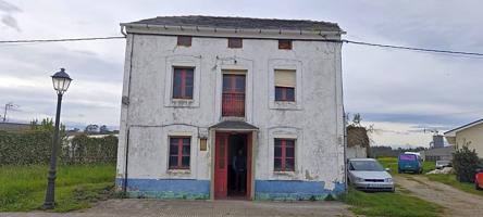 Casa independiente con terreno en venta en La Caridad (El Franco), Asturias. photo 0