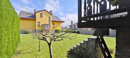Casa - Chalet en venta en La Caridad de 285 m2 photo 0
