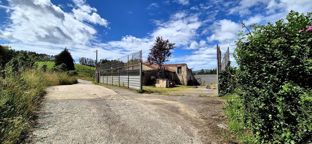 Casa De Pueblo en venta en Gijón de 421 m2 photo 0