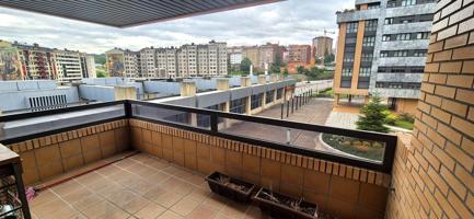 Piso en alquiler en Oviedo de 120 m2 photo 0