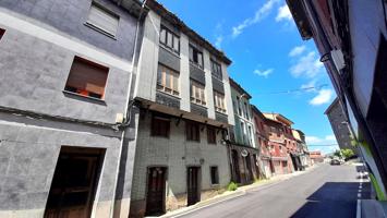 Edificio en venta en Moreda de 285 m2 photo 0