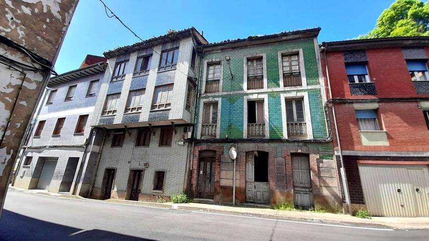 Edificio en venta en Moreda de 285 m2 photo 0