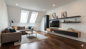 Piso 65m² con POTENCIAL en Oviedo para REFORMAR photo 0