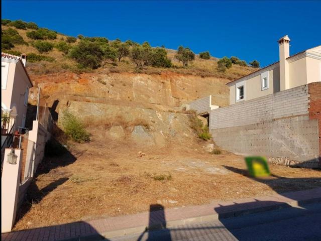 Se vende parcela de 610 m² en la exclusiva urbanización Sierra Gorda, Coín photo 0