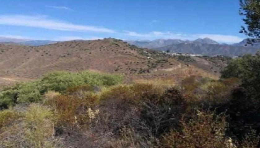 Terreno urbanizable en venta en calle Cerro Lago photo 0
