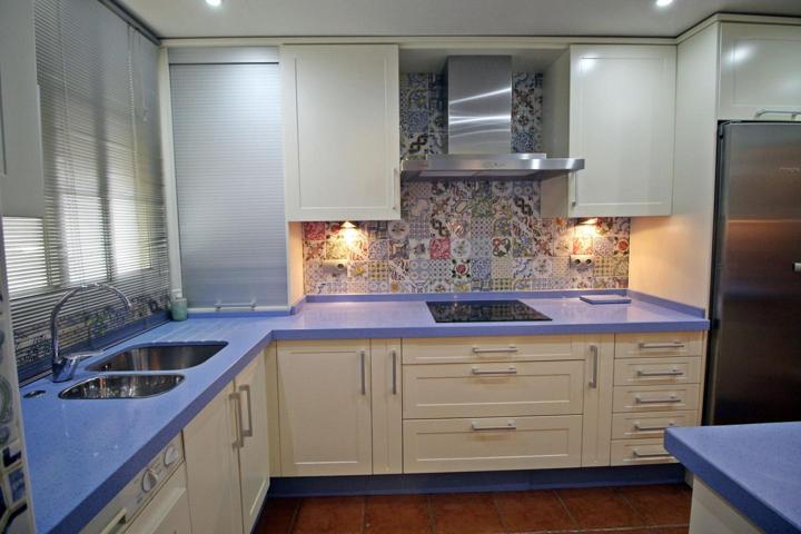 Piso de 4 dormitorios en venta en Torremolinos, Málaga photo 0