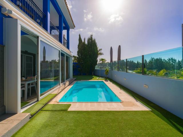 Chalet Independiente con vista mar y piscina privada en El Hornillo photo 0