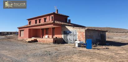 CHALET EN CARRETERA CELADAS photo 0