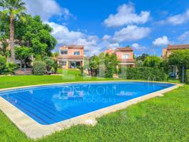 Villa En venta en Mont-roig del Camp photo 0
