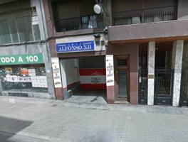 Plaza de garaje en venta en el centro de Elche. photo 0