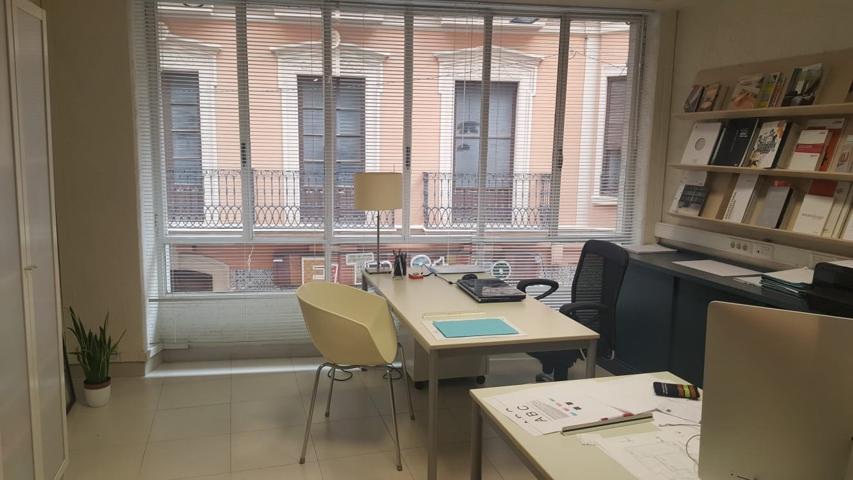Entresuelo comercial en el centro de Elche photo 0