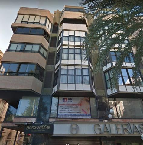 Piso En venta en Centro, Elche photo 0