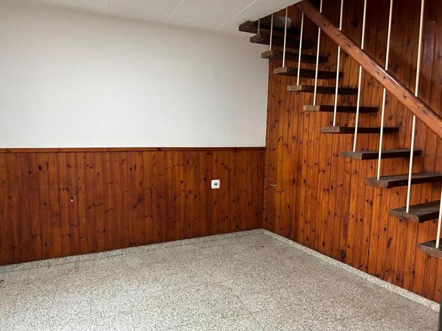 ACOGEDORA CASA CON TERRAZA Y JARDÍN EN RODA DE TER photo 0