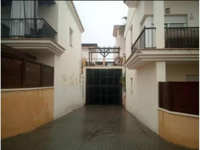 Plaza de garaje en venta en Almuñécar (Granada) photo 0