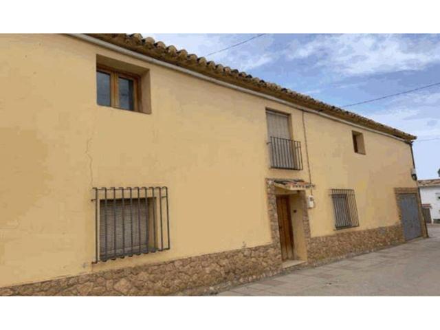 Casa en venta en La Calahorra photo 0