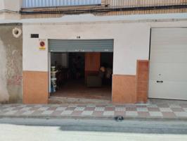 Local comercial en venta en Motril photo 0