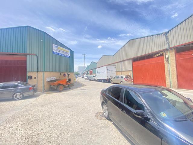 Nave Industrial en venta en Azuqueca de Henares de 200 m2 photo 0