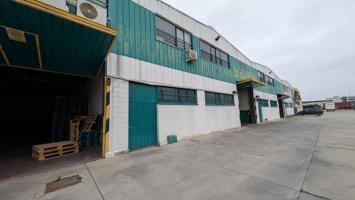 Nave Industrial en alquiler en CALLE PLASTICO 7 de 801 m2 photo 0