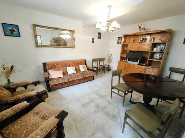 Casa De Pueblo en venta en Romanillos de Atienza de 130 m2 photo 0