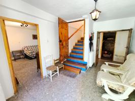 Casa De Pueblo en venta en Bañuelos de 180 m2 photo 0